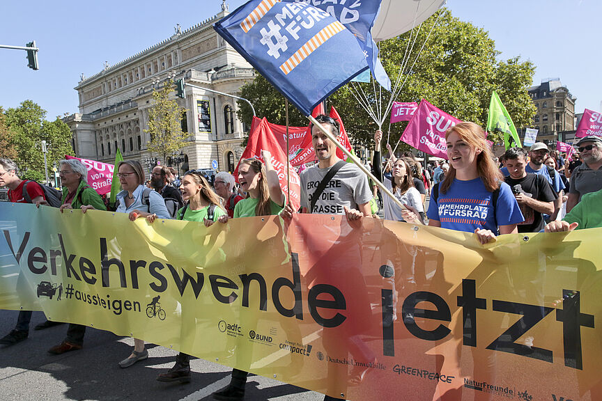 IAA-Demo am 14. September 2019 in Frankfurt am Main. IAA-Demo am 14. September 2019 in Frankfurt am Main.